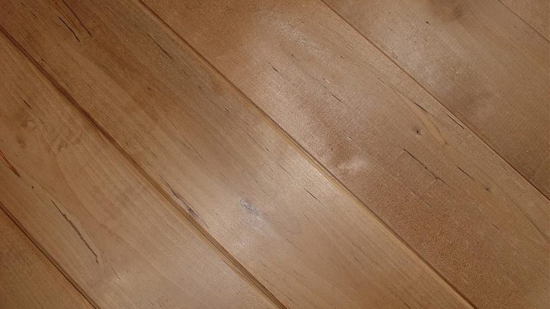 环保等级越高越好？揭秘地暖地板选购真相